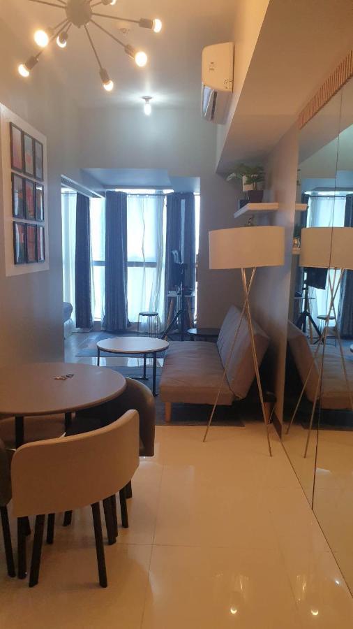 Uptown Parksuites Tower 1 Bgc Taguig Extérieur photo